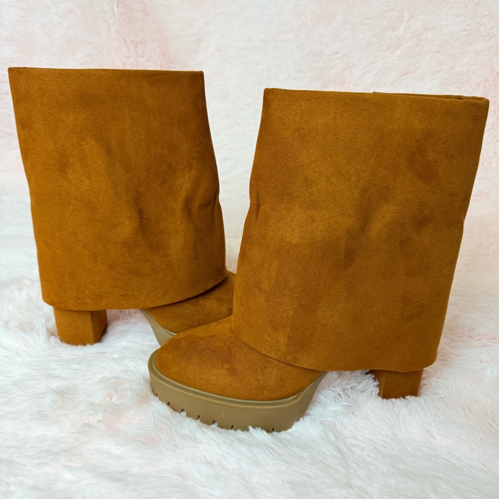 I.N.C. Suede Acelina Fold-Over Cuffed platform Dress heel Booties Size 8 NWT